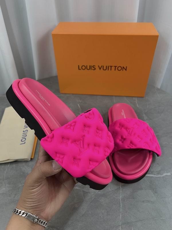 LV Men's Slippers 390